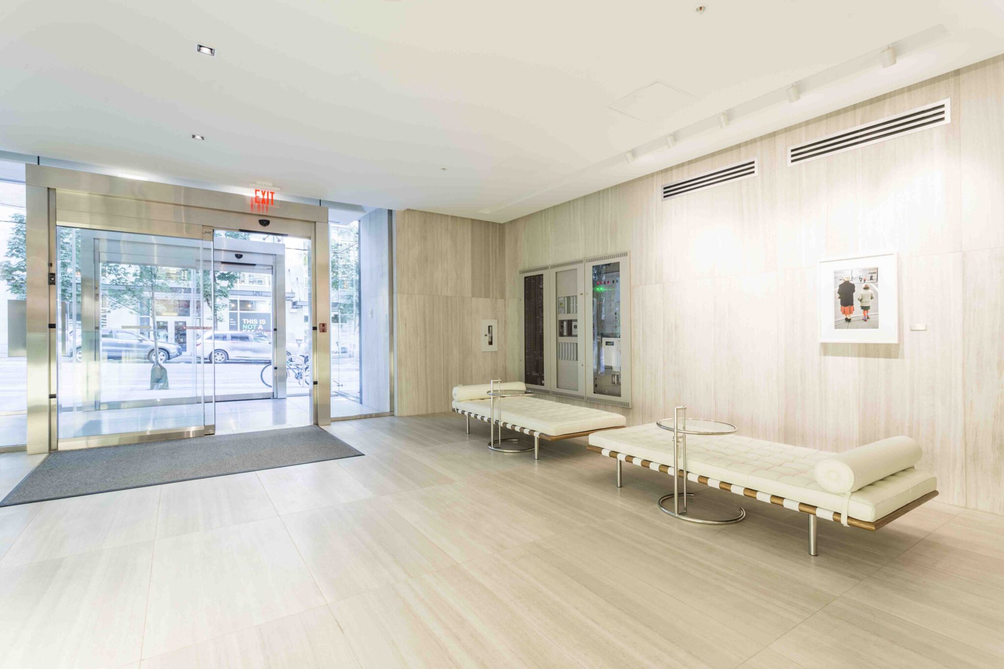 25hiresapt1 Dexter Property Management